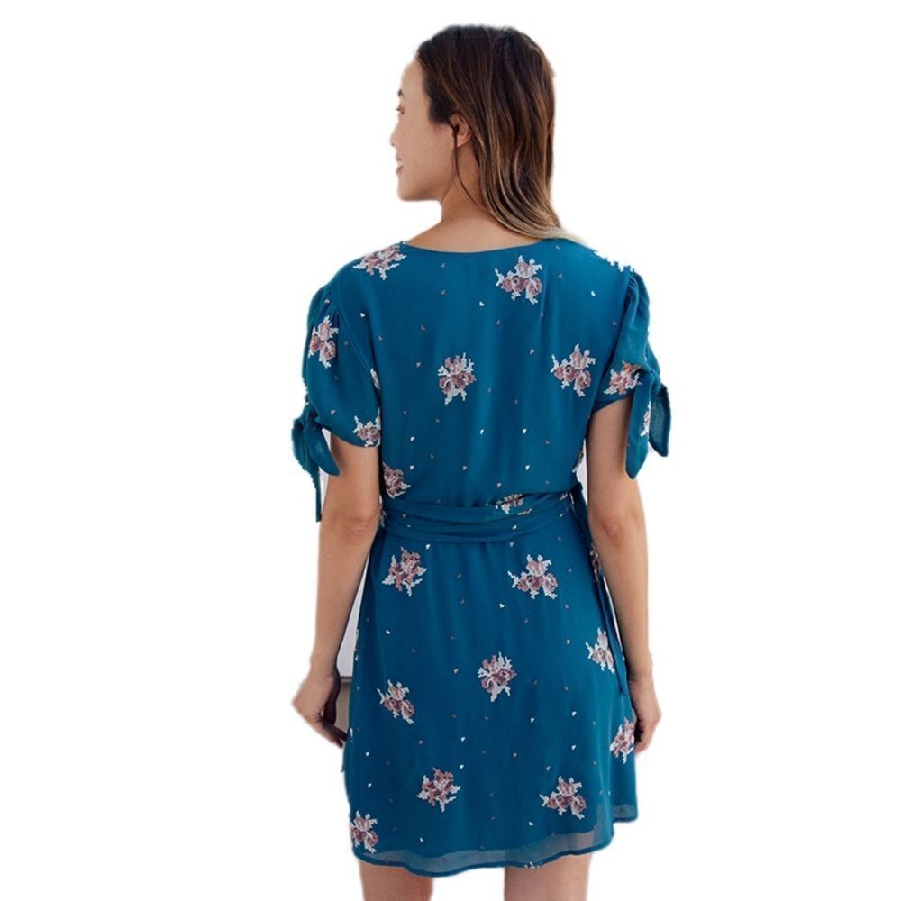 NEW Willow and Clay | Elizabeth Embroidered Wrap Dress, Size M - Picture 3 of 12